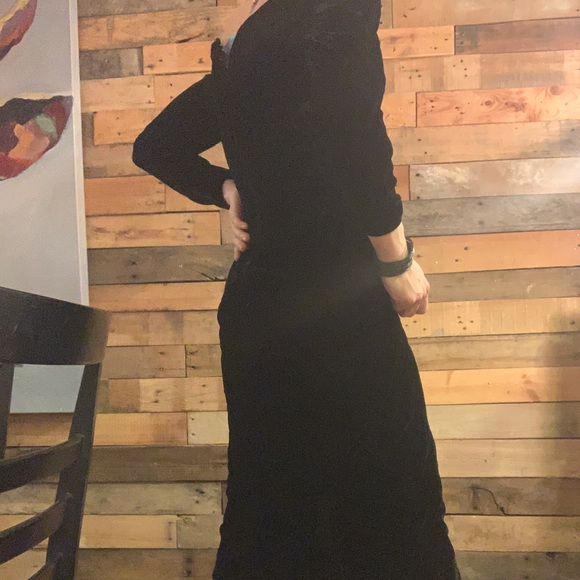 Vintage Black Velvet Dress - Picture 8 of 15